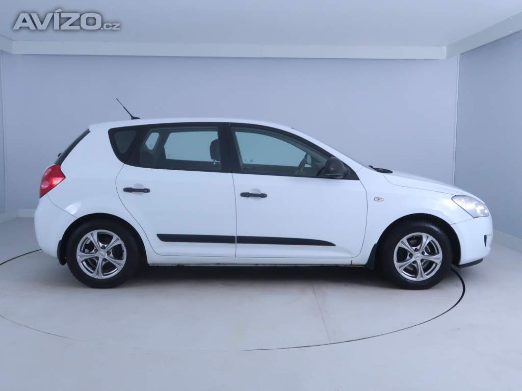 Foto inzerátu Kia Ceed 1.4 CVVT