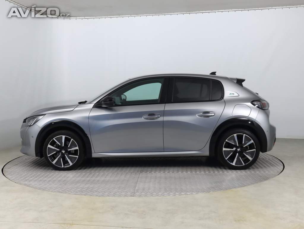 Foto inzerátu Peugeot e-208 50 kWh