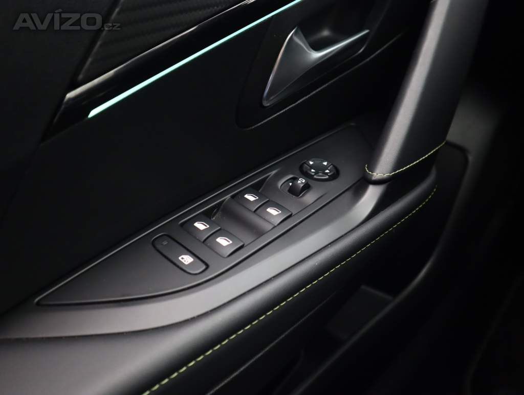 Foto inzerátu Peugeot e-208 50 kWh