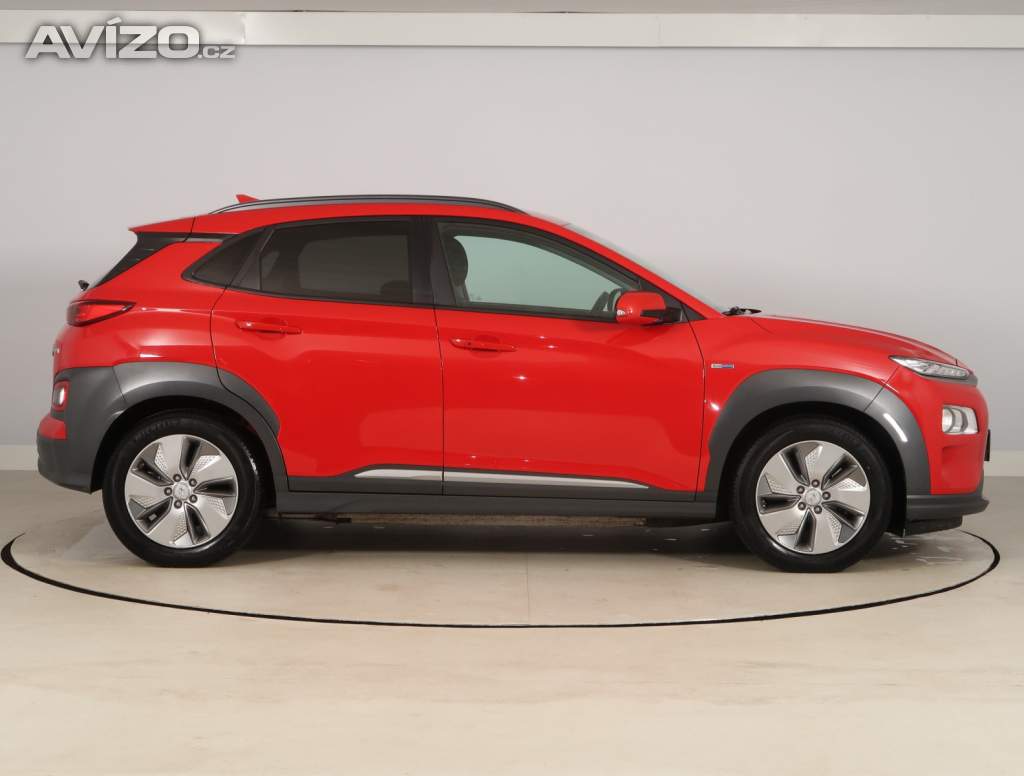 Foto inzerátu Hyundai Kona Electric 64 kWh