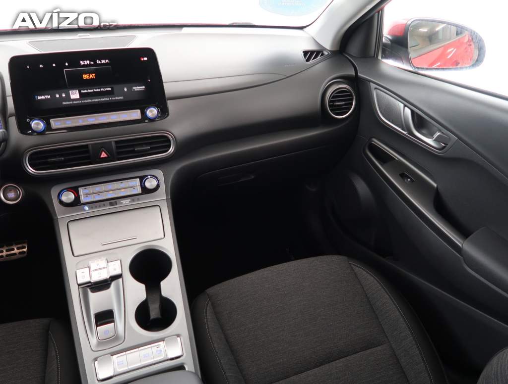 Foto inzerátu Hyundai Kona Electric 64 kWh