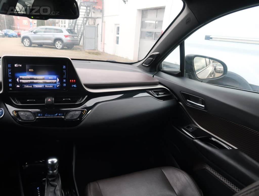 Foto inzerátu Toyota C-HR 1.8 Hybrid