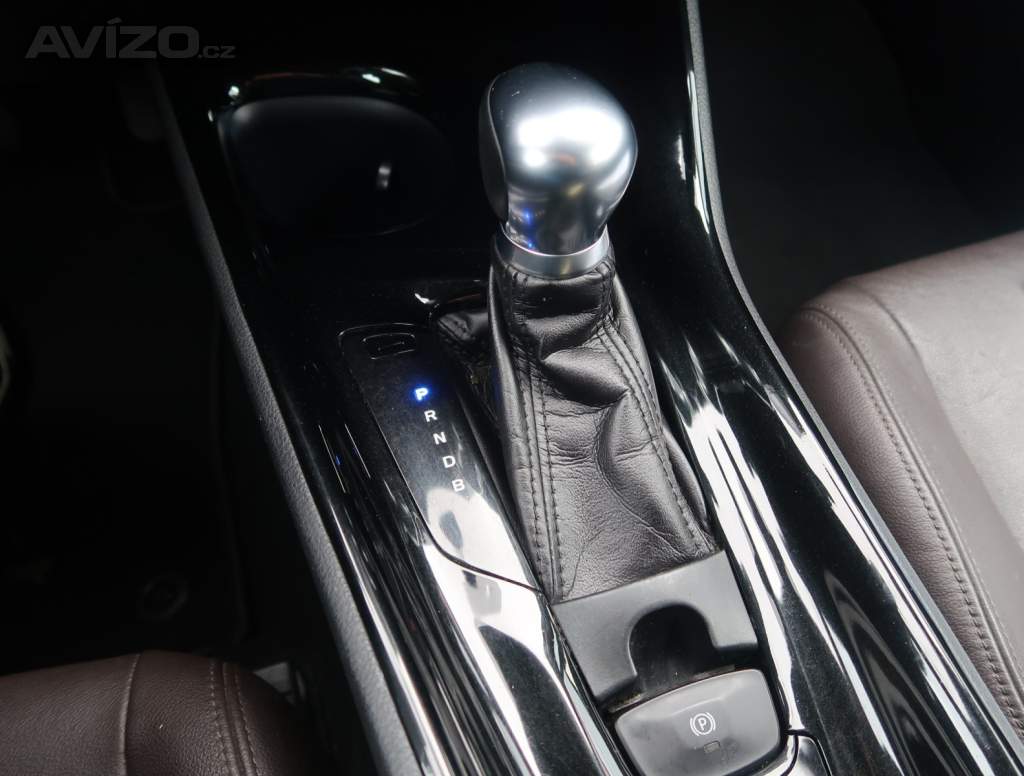 Foto inzerátu Toyota C-HR 1.8 Hybrid