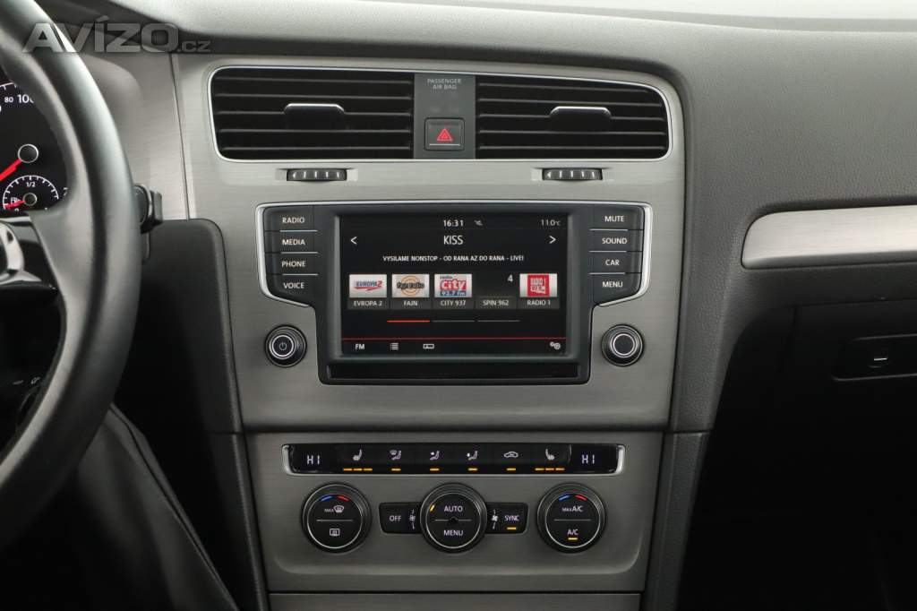 Foto inzerátu Volkswagen Golf 1.2 TSI