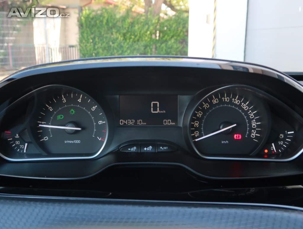 Foto inzerátu Peugeot 2008 1.2 PureTech