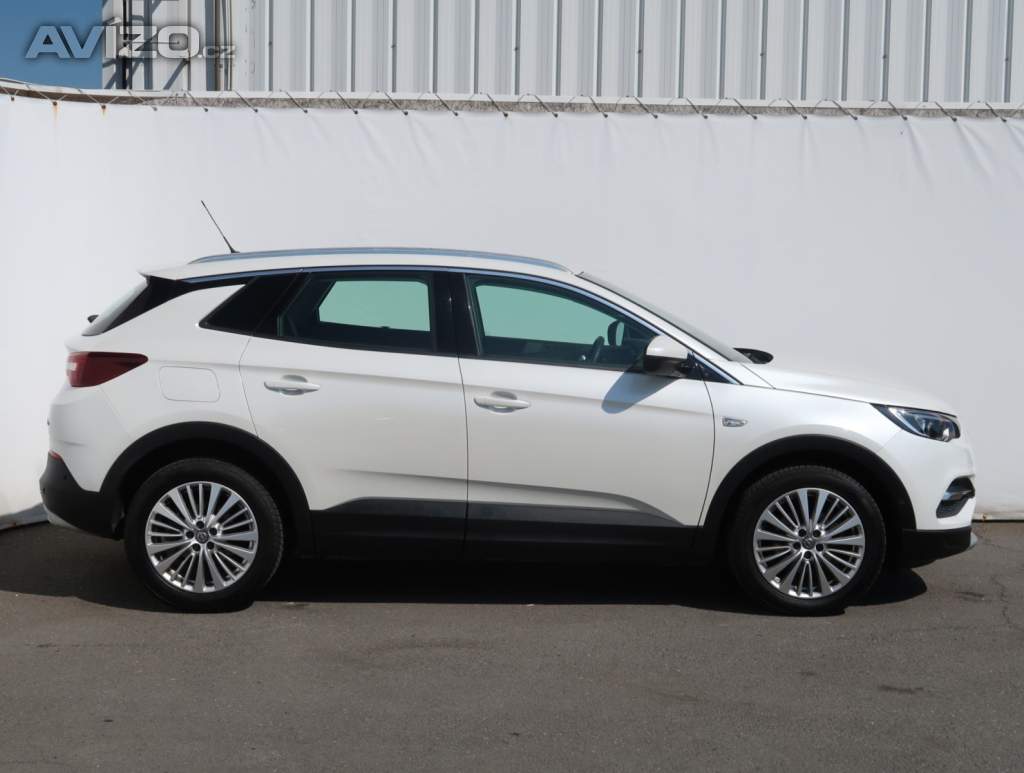 Foto inzerátu Opel Grandland 2.0 CDTI