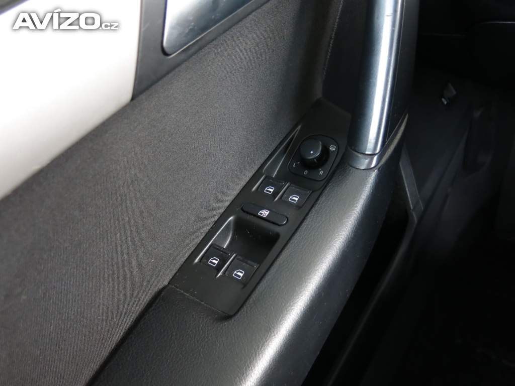 Foto inzerátu Volkswagen Passat 1.6 TDI