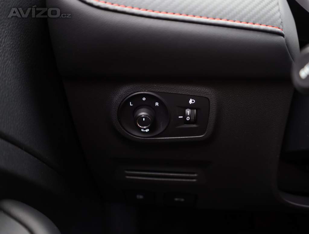 Foto inzerátu MG ZS SUV 1.0 Turbo