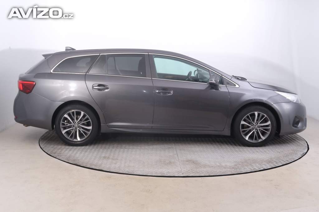 Foto inzerátu Toyota Avensis 2.0 D-4D