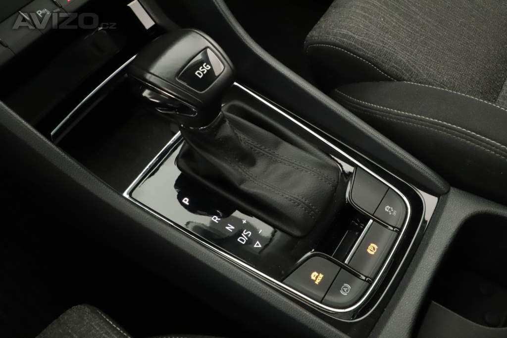 Foto inzerátu Škoda Karoq 1.6 TDI