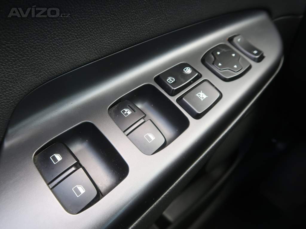 Foto inzerátu Hyundai Kona 1.6 T-GDI