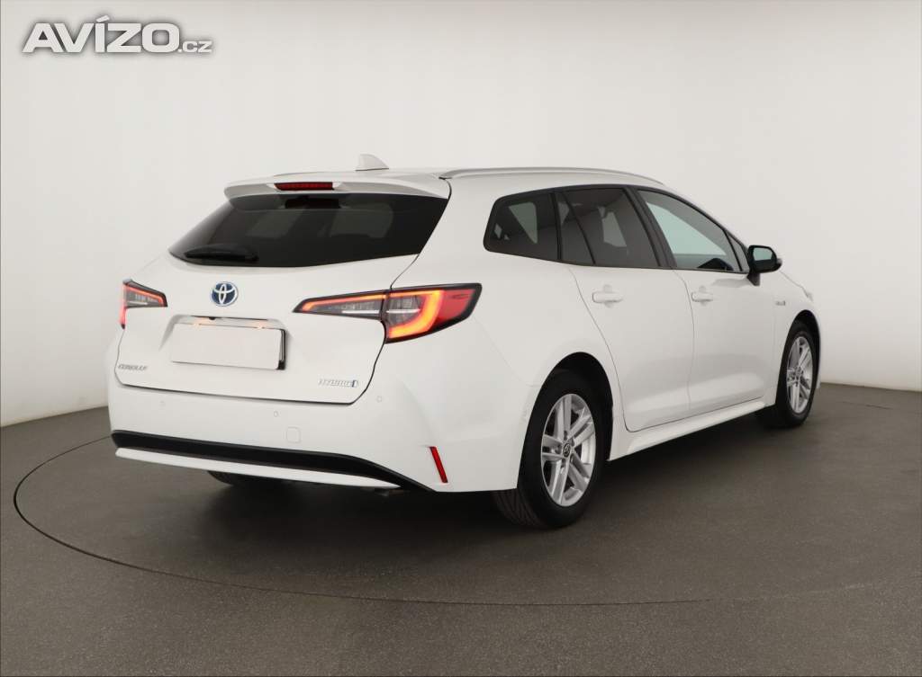 Foto inzerátu Toyota Corolla 1.8 Hybrid