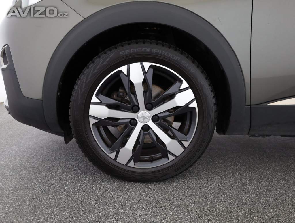 Foto inzerátu Peugeot 3008 1.2 PureTech
