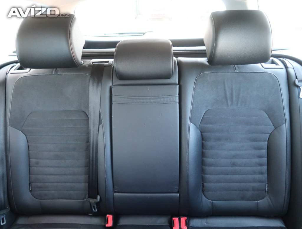 Foto inzerátu Volkswagen Passat 2.0 TDI