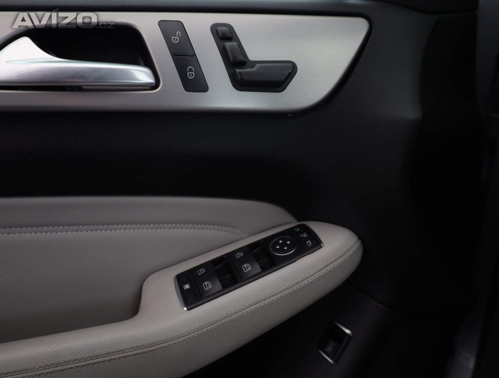 Foto inzerátu Mercedes-Benz ML ML 350 BlueTEC