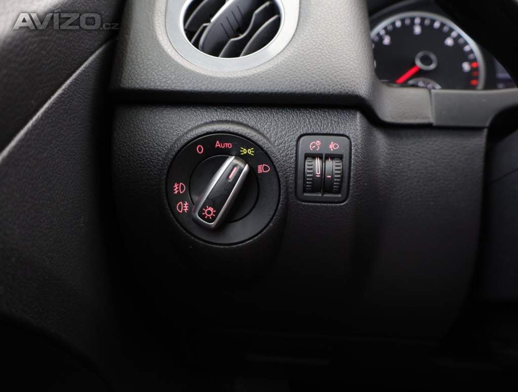 Foto inzerátu Volkswagen Tiguan 2.0 TDI