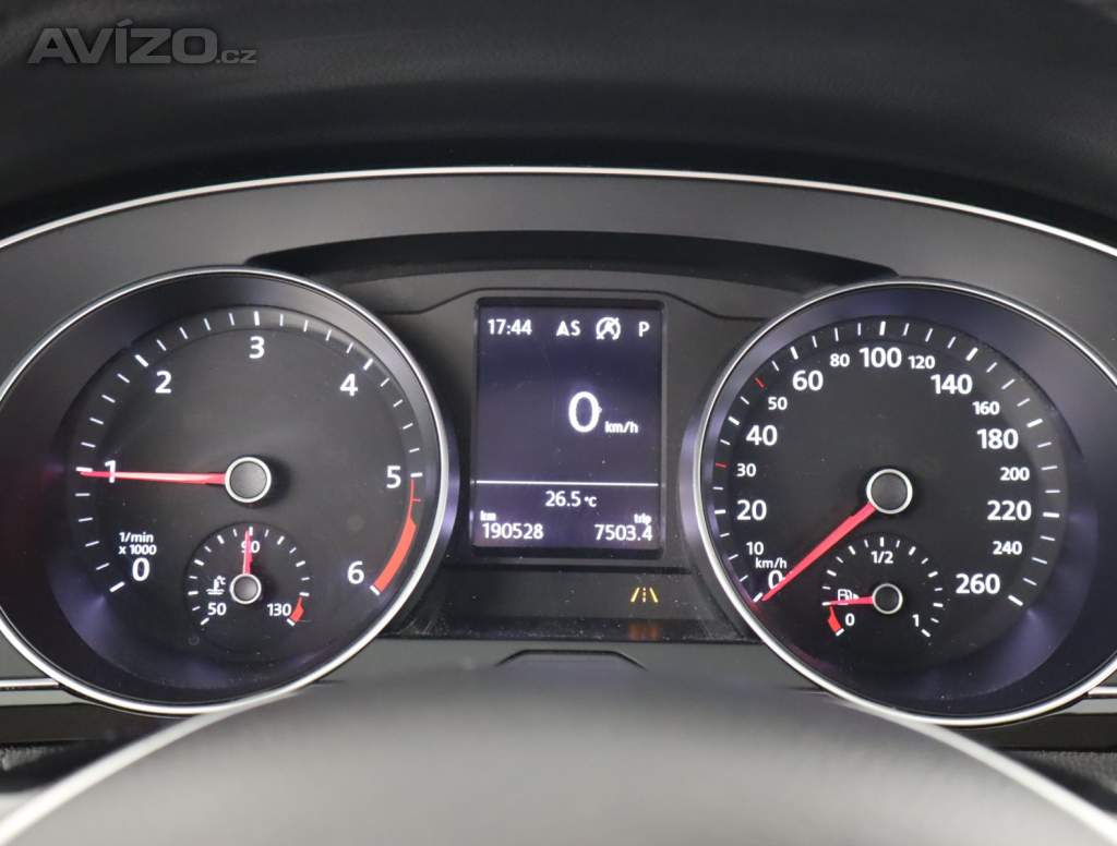 Foto inzerátu Volkswagen Passat 2.0 TDI