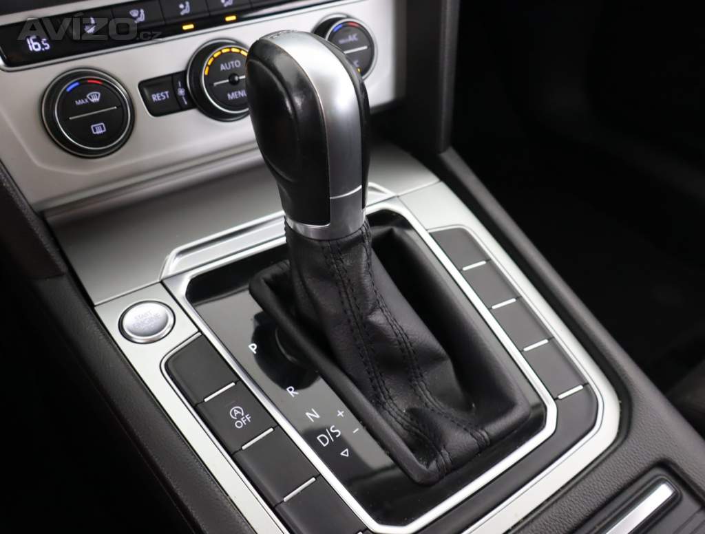 Foto inzerátu Volkswagen Passat 2.0 TDI