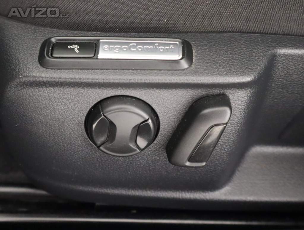 Foto inzerátu Volkswagen Passat 2.0 TDI