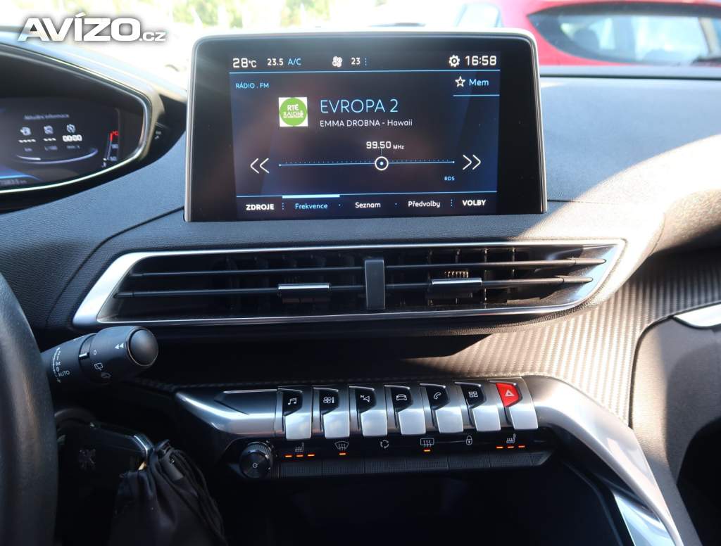 Foto inzerátu Peugeot 3008 1.2 PureTech