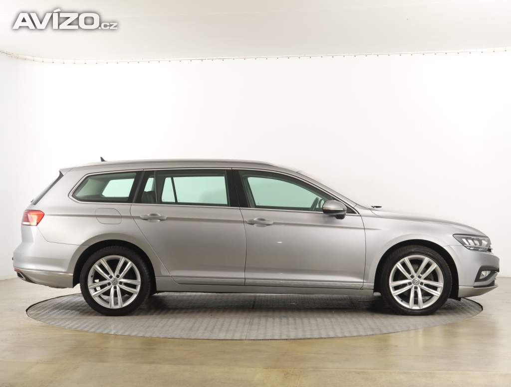 Foto inzerátu Volkswagen Passat 2.0 TSI