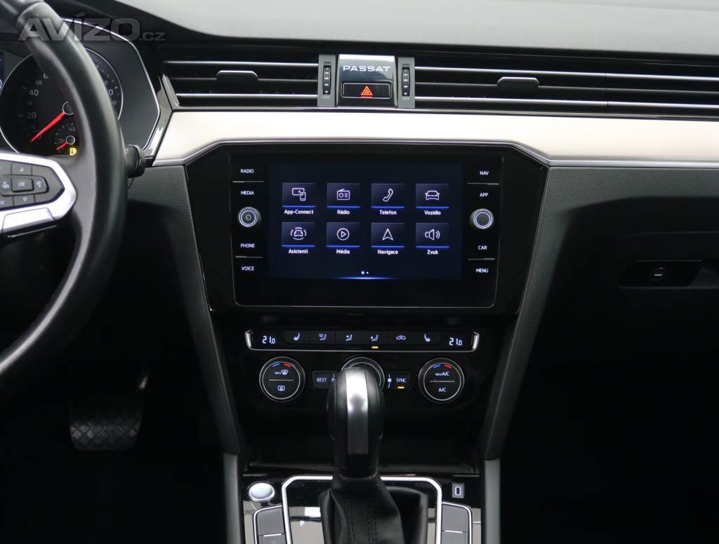 Foto inzerátu Volkswagen Passat 2.0 TSI