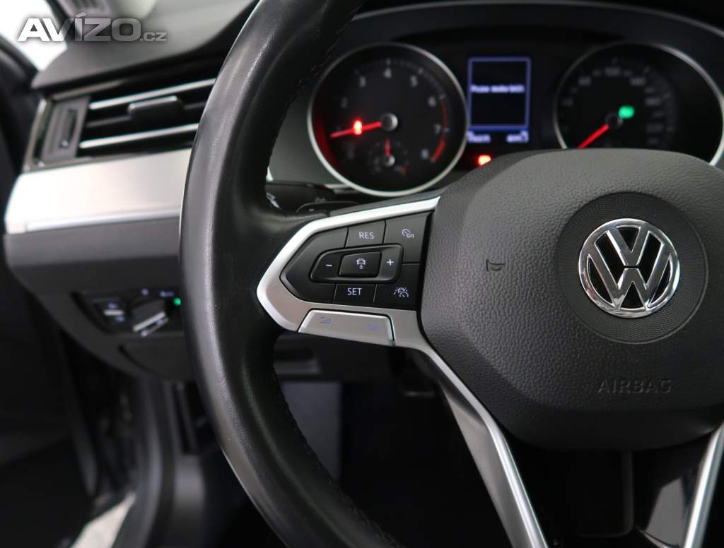 Foto inzerátu Volkswagen Passat 2.0 TSI