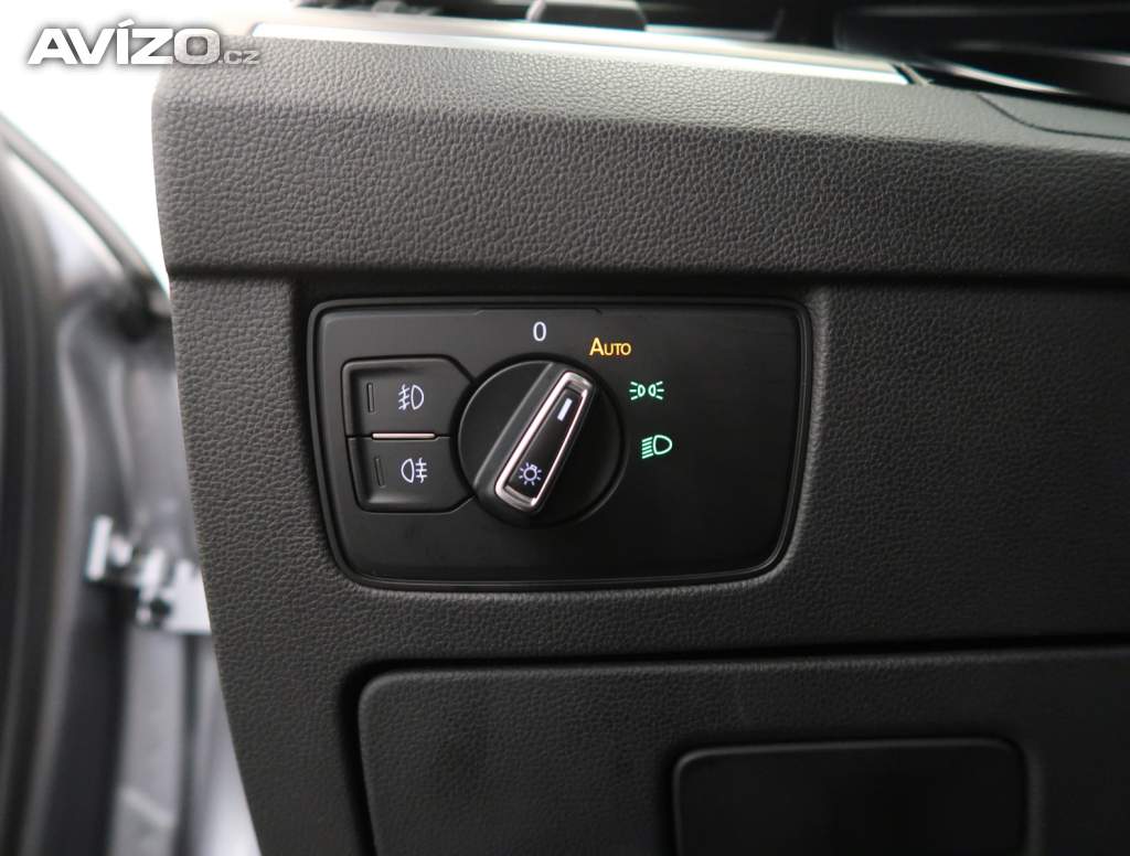 Foto inzerátu Volkswagen Passat 2.0 TSI