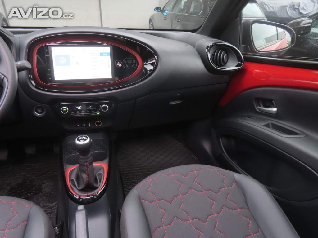 Foto inzerátu Toyota Aygo X 1.0