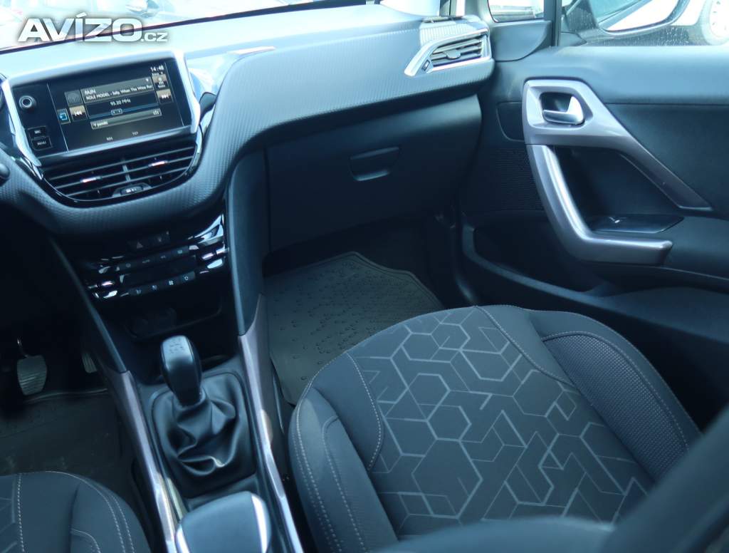 Foto inzerátu Peugeot 2008 1.2 PureTech