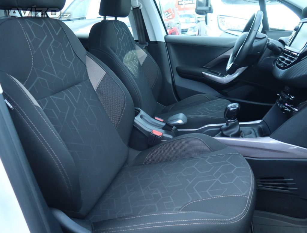 Foto inzerátu Peugeot 2008 1.2 PureTech