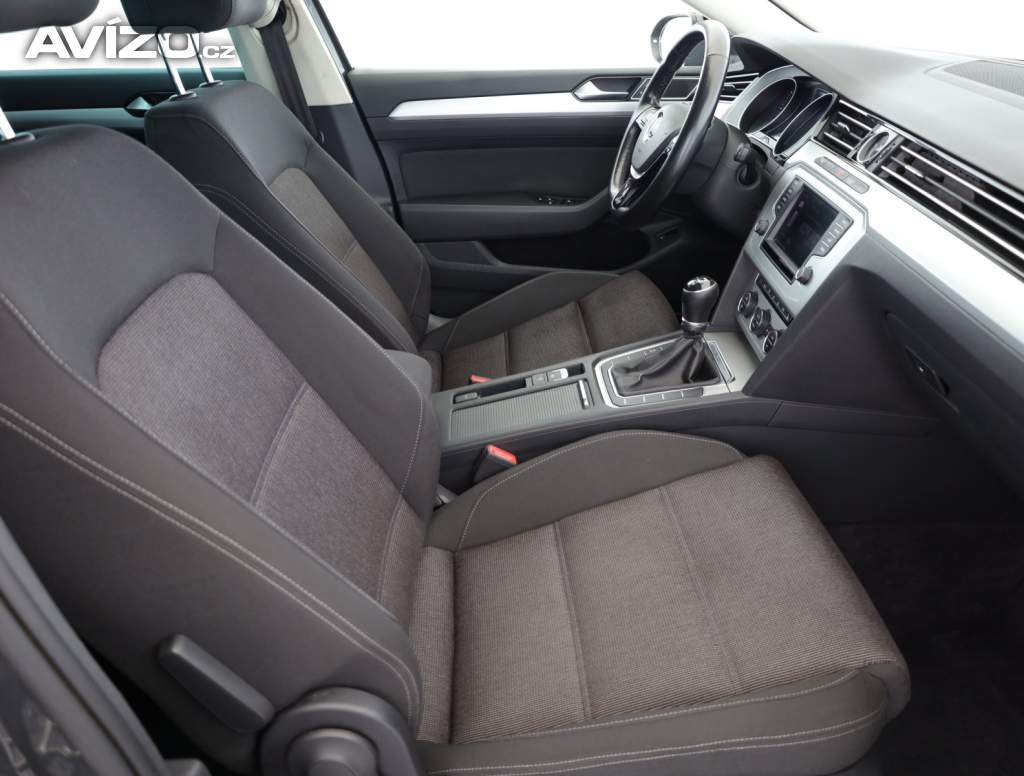 Foto inzerátu Volkswagen Passat 2.0 TDI