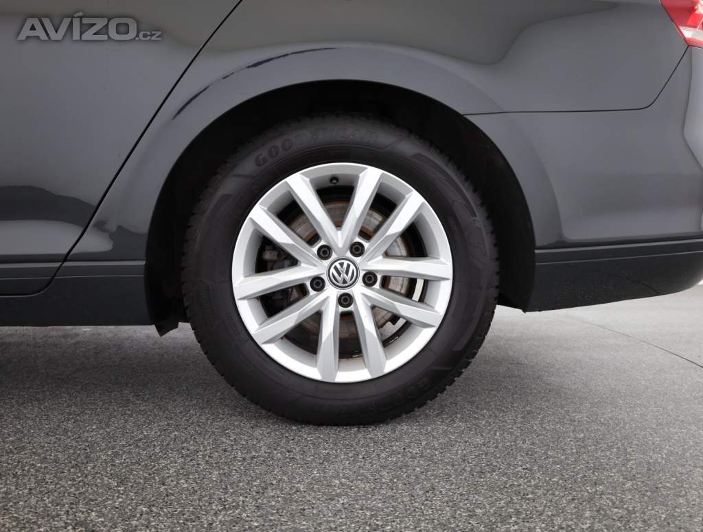 Foto inzerátu Volkswagen Passat 2.0 TDI