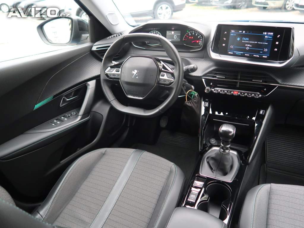 Foto inzerátu Peugeot 2008 1.2 PureTech