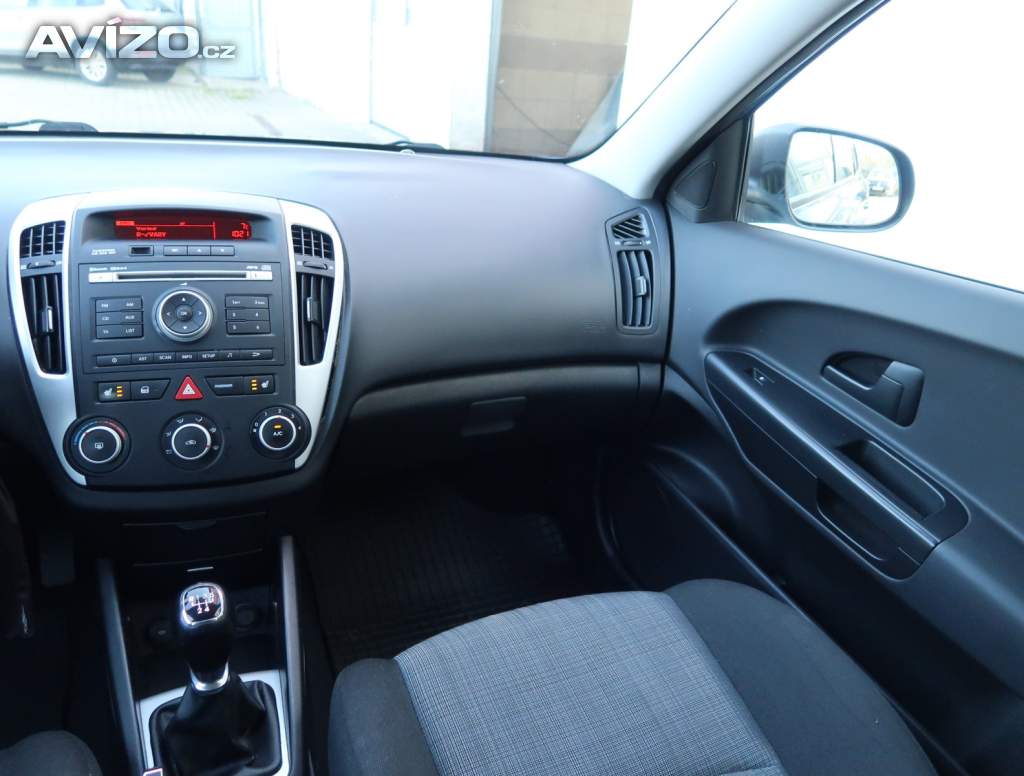 Foto inzerátu Kia Ceed 1.4 CVVT