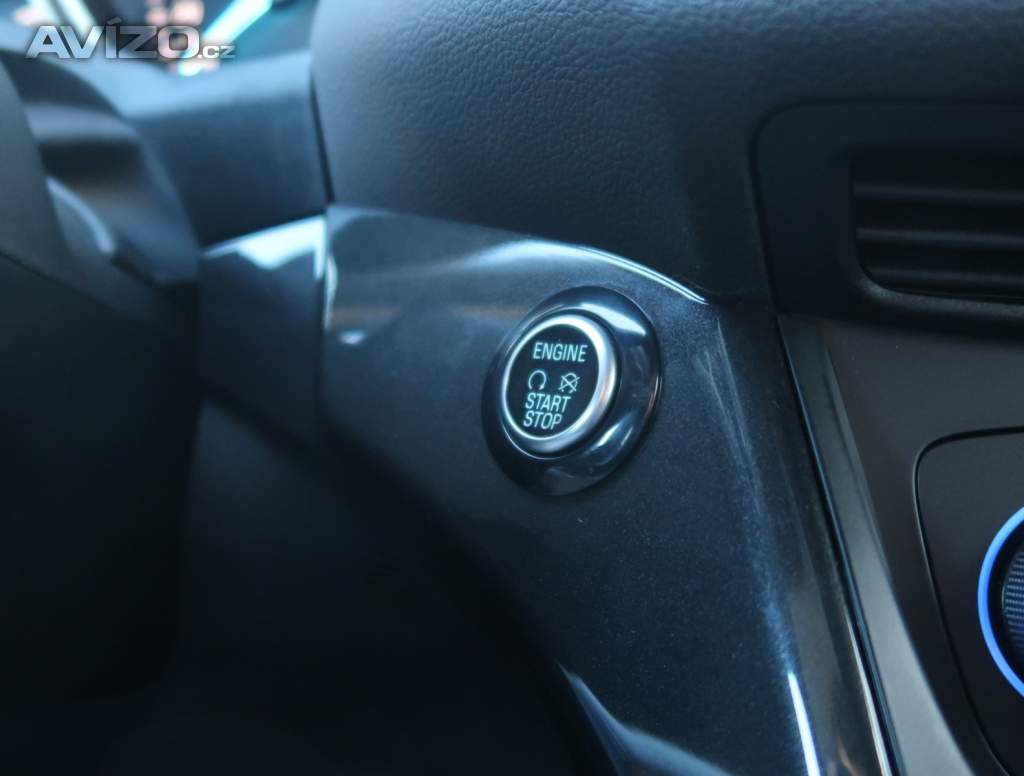 Foto inzerátu Ford Kuga 2.0 TDCi