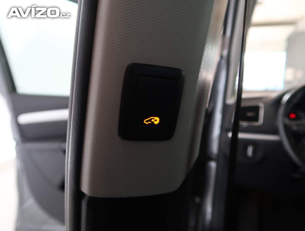 Foto inzerátu Volkswagen Sharan 2.0 TDI