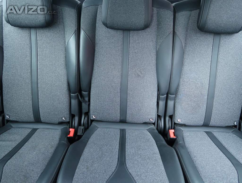 Foto inzerátu Peugeot 5008 PureTech 130