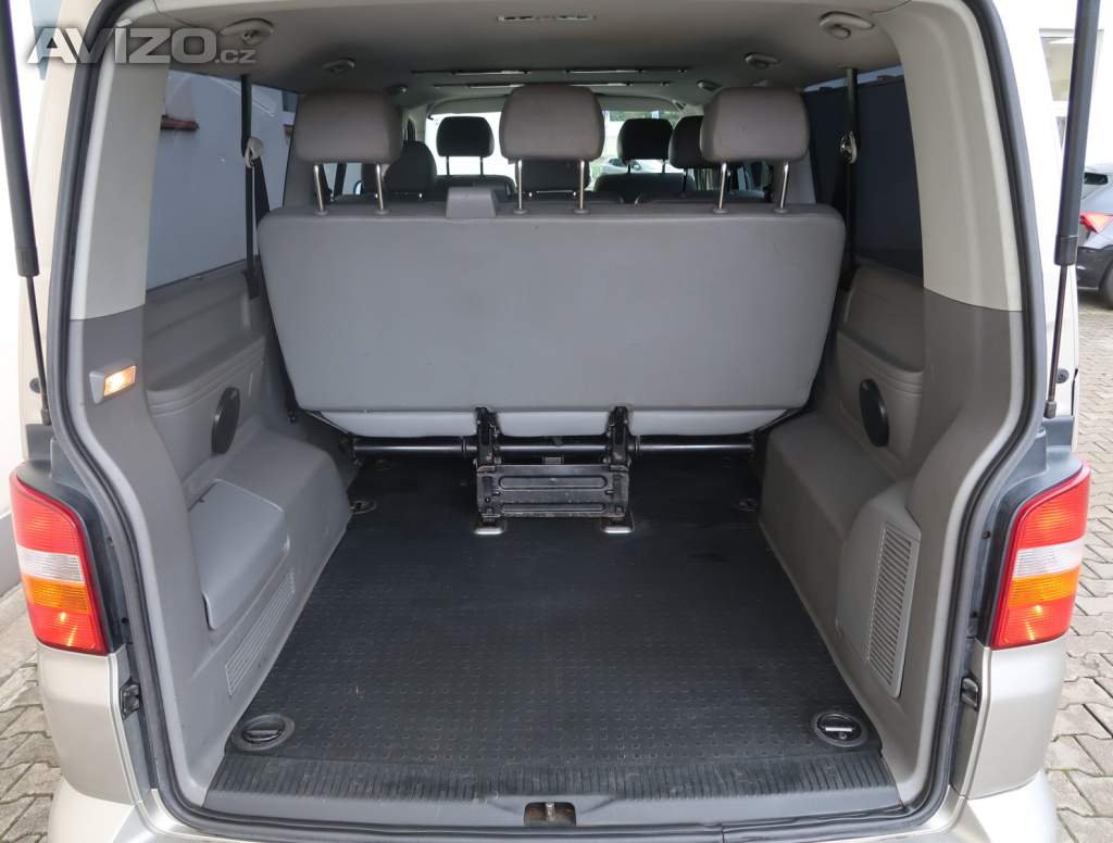 Foto inzerátu Volkswagen Caravelle 2.5 TDI