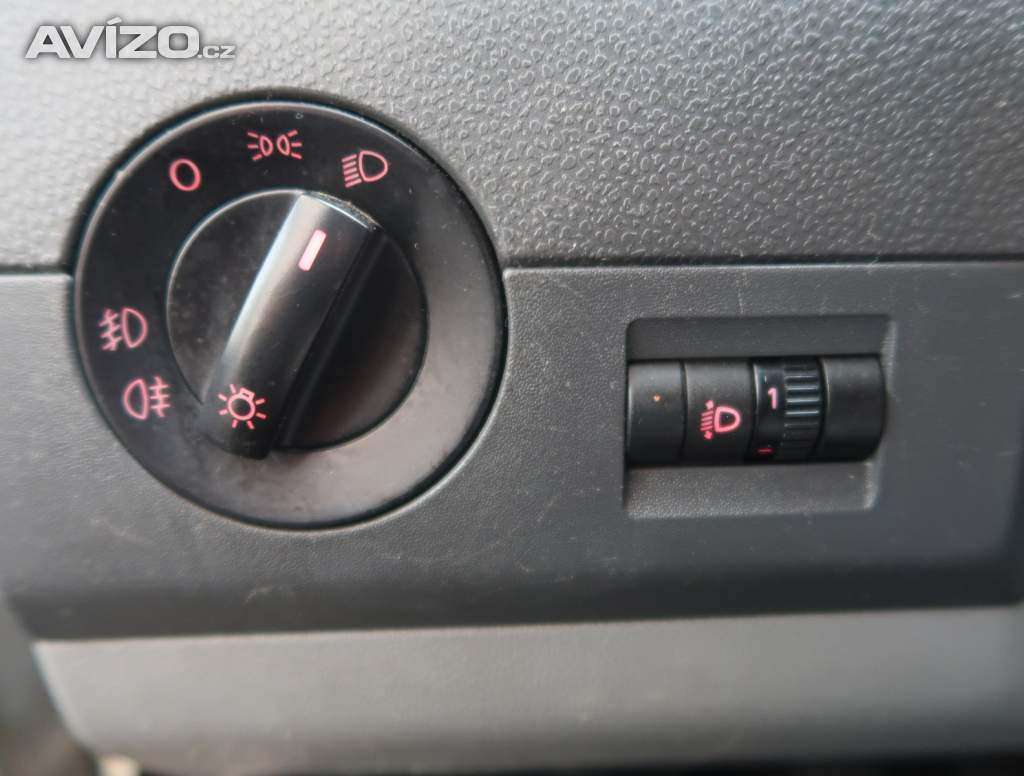 Foto inzerátu Volkswagen Caravelle 2.5 TDI