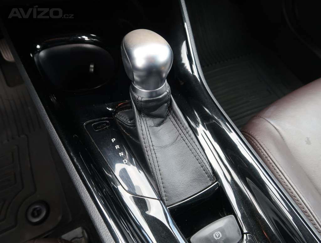 Foto inzerátu Toyota C-HR 1.8 Hybrid