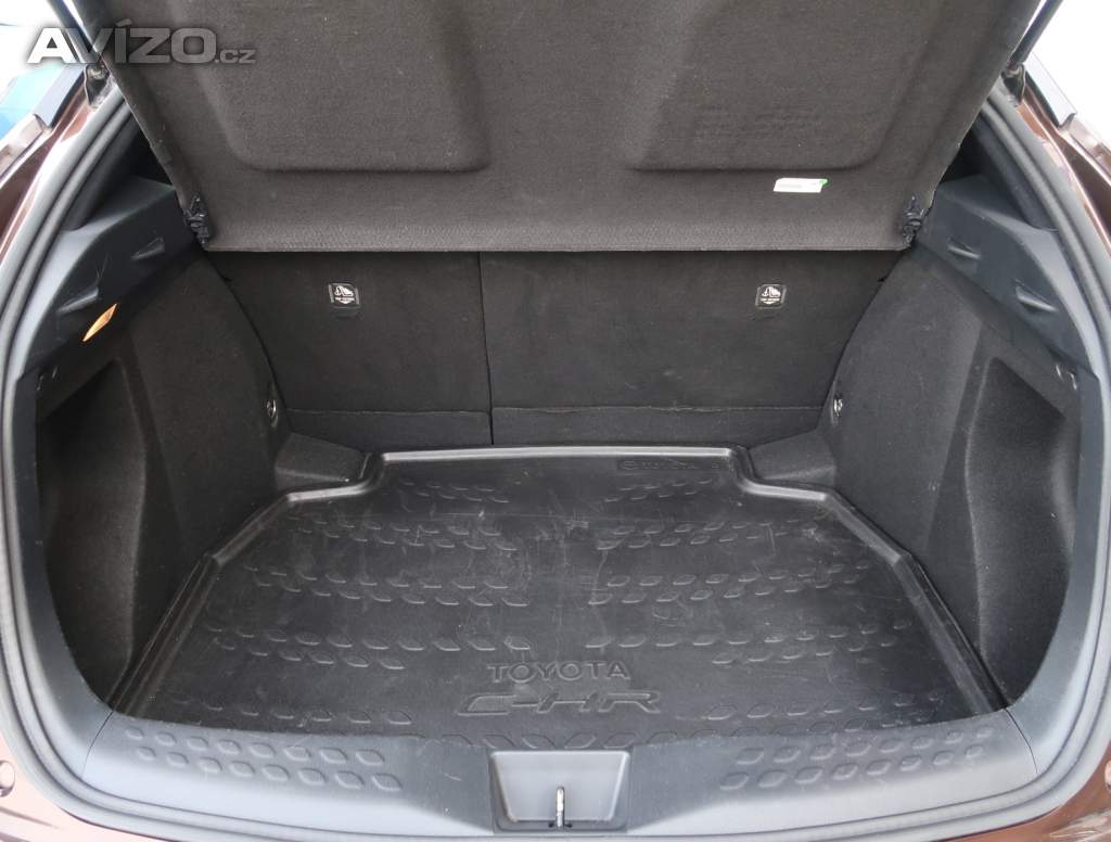 Foto inzerátu Toyota C-HR 1.8 Hybrid