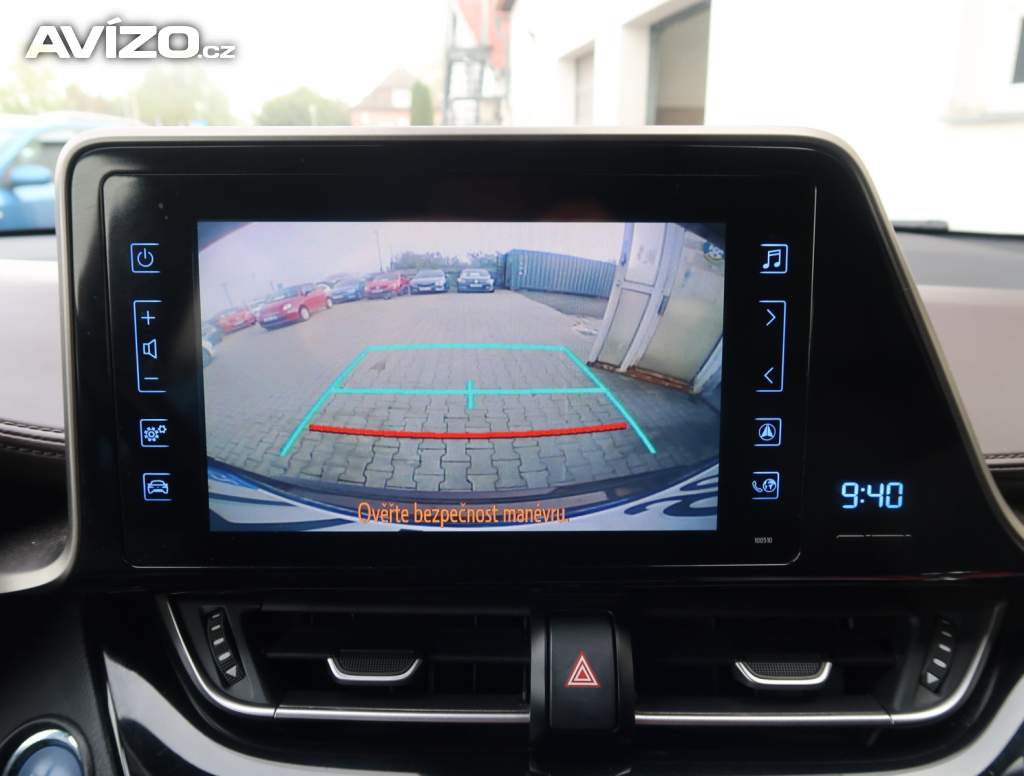 Foto inzerátu Toyota C-HR 1.8 Hybrid