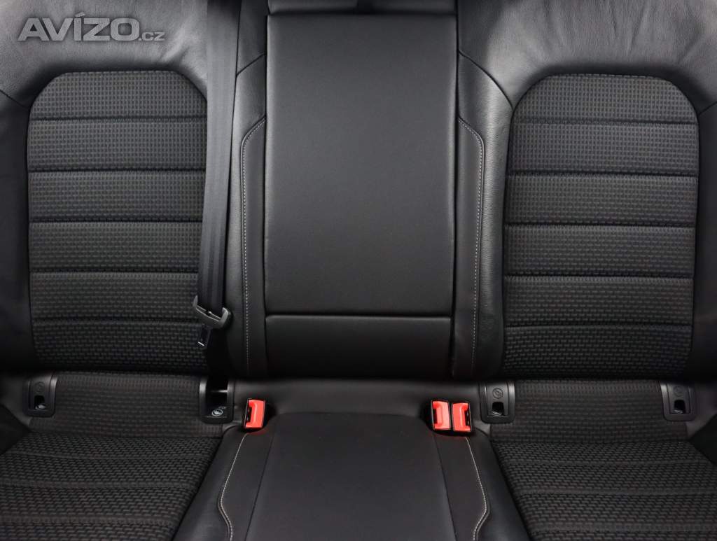 Foto inzerátu Volkswagen Golf 1.6 TDI