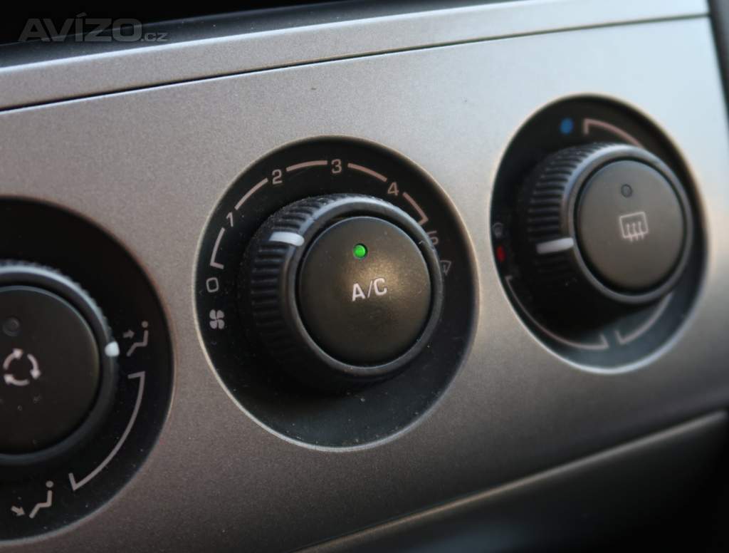 Foto inzerátu Peugeot 308 1.4 i