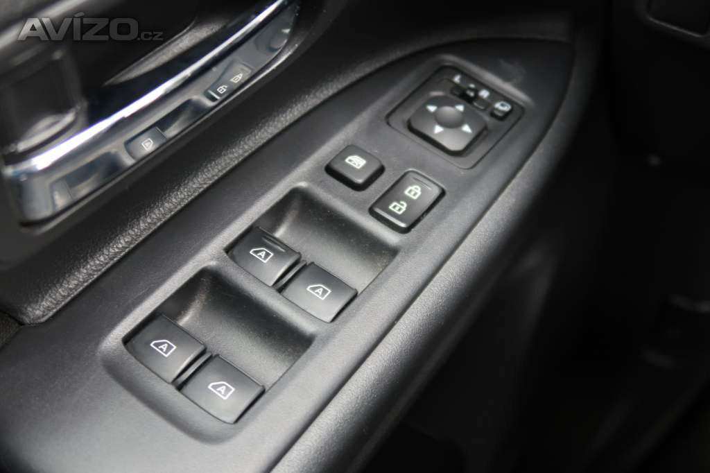 Foto inzerátu Mitsubishi Outlander 2.0