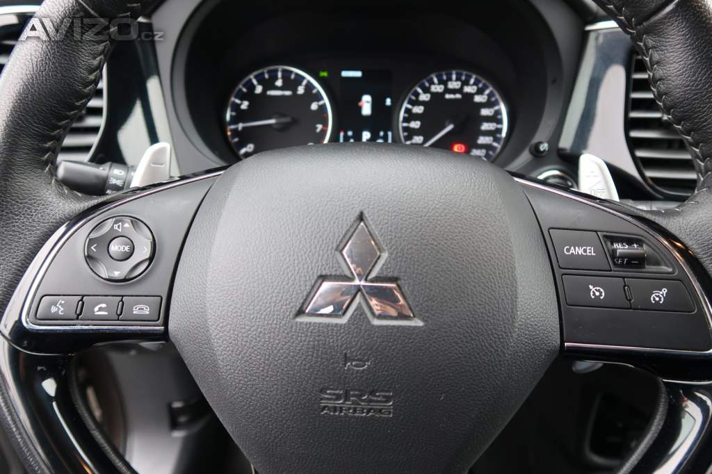 Foto inzerátu Mitsubishi Outlander 2.0