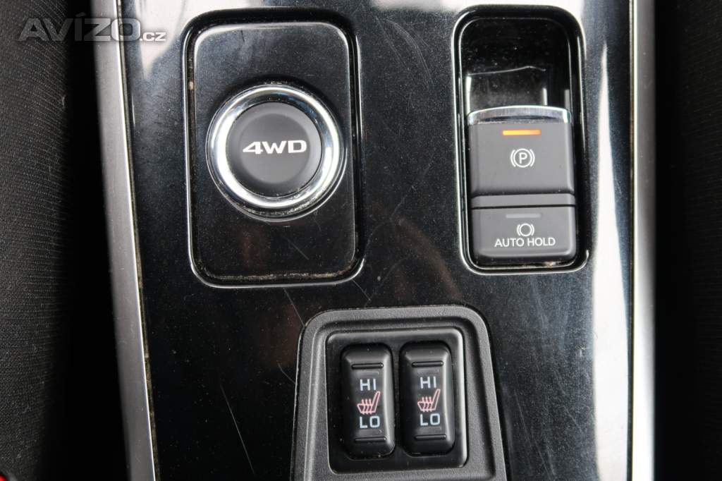 Foto inzerátu Mitsubishi Outlander 2.0