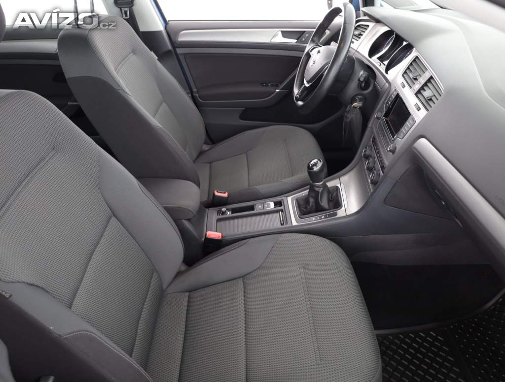 Foto inzerátu Volkswagen Golf 1.2 TSI