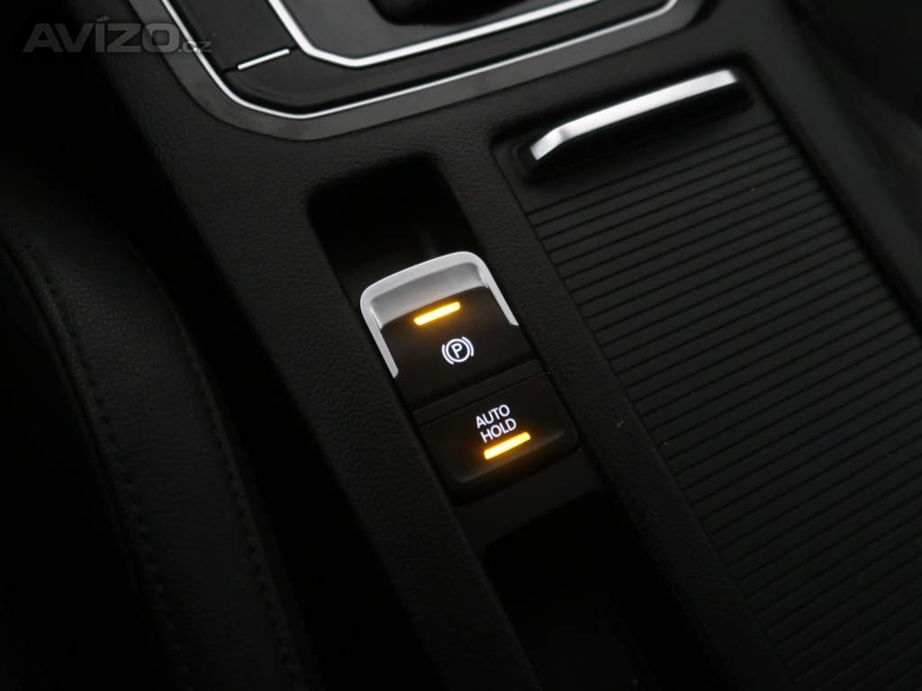 Foto inzerátu Volkswagen Passat 2.0 BiTDI